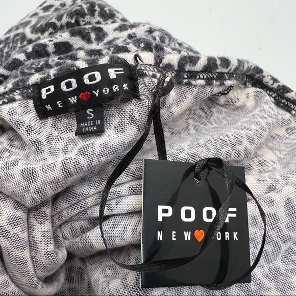 Poof New York • Leopard Print Front Twist Top - Picture 5 of 6